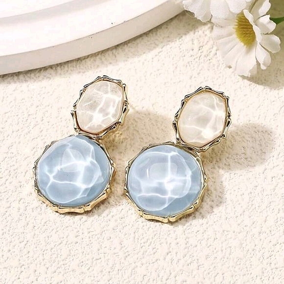 Jewelry - Light blue & white water wave pattern oval earrings; gold tone; 1.6h x .9w